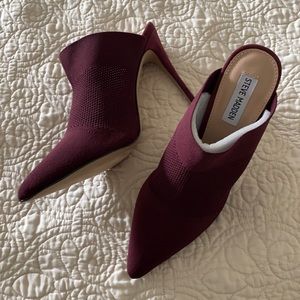 NWOT Steve Madden burgundy mule pumps